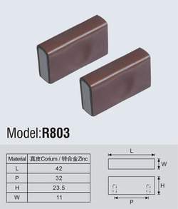 R803